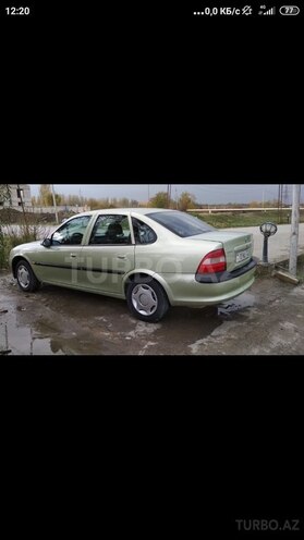 Opel Vectra 1997, 435,635 km - 1.6 l - Qusar