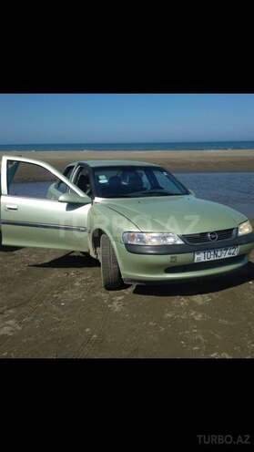 Opel Vectra 1997, 435,635 km - 1.6 l - Qusar