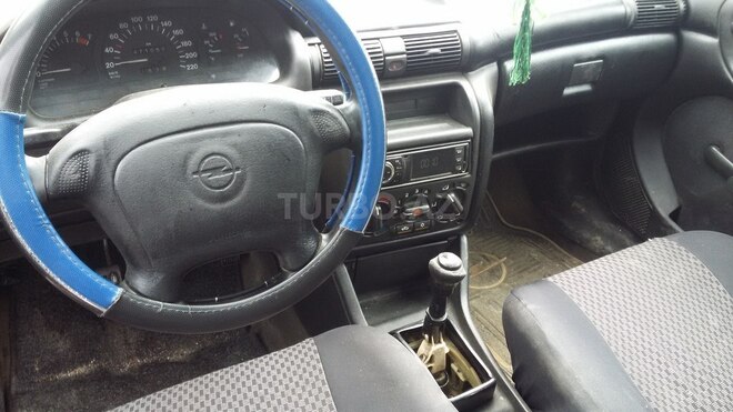 Opel Astra 1997, 235,412 km - 1.6 l - Bakı