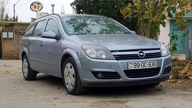 Opel Astra 2005, 136,800 km - 1.4 l - Bakı