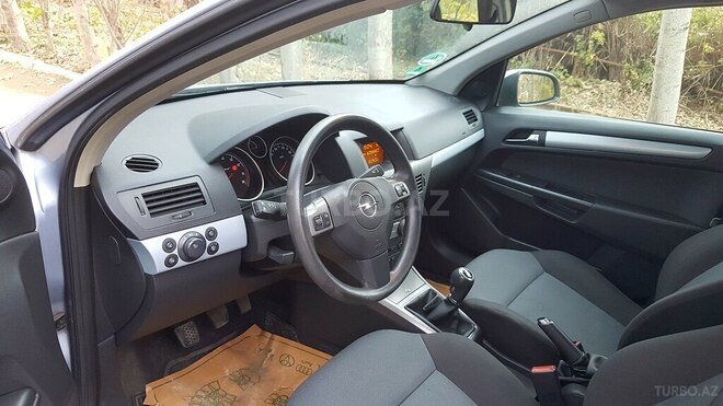Opel Astra 2005, 136,800 km - 1.4 l - Bakı
