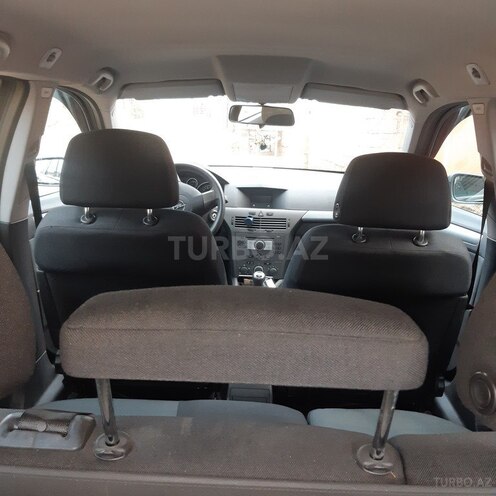 Opel Astra 2005, 130,000 km - 1.4 л - Bakı