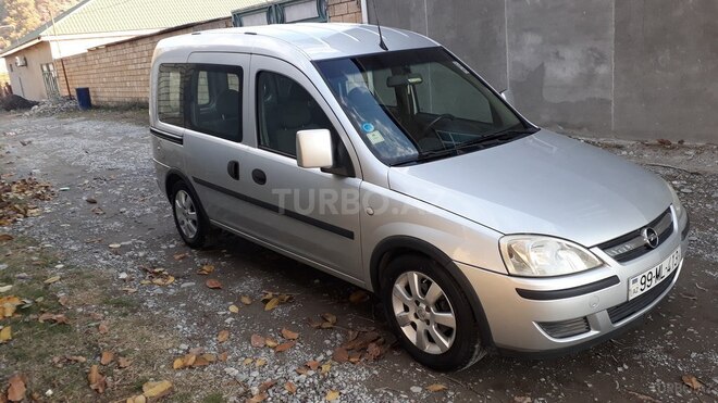 Opel Combo 2005, 239,000 km - 1.4 л - Şəki