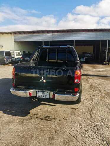 Mitsubishi L200 2009, 236,000 km - 2.5 l - Bakı