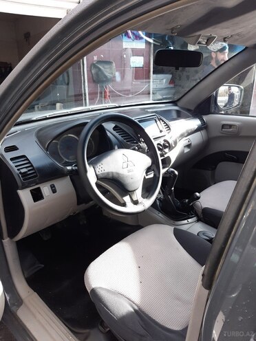 Mitsubishi L200 2007, 360,000 km - 2.5 l - Qəbələ