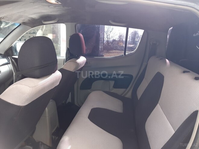 Mitsubishi L200 2007, 360,000 km - 2.5 l - Qəbələ