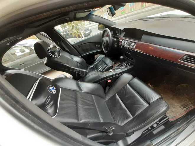 BMW 520 2004, 210,000 km - 2.2 l - Bakı