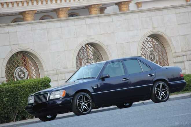 Mercedes E 280 1995, 317,000 km - 2.8 l - Yevlax