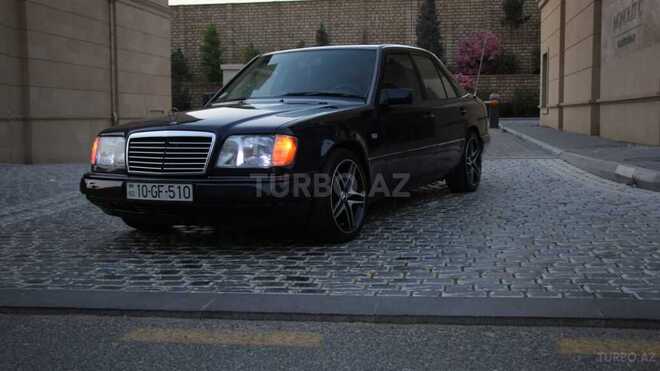 Mercedes E 280 1995, 317,000 km - 2.8 l - Yevlax