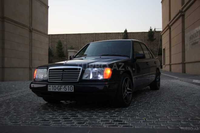 Mercedes E 280 1995, 317,000 km - 2.8 l - Yevlax