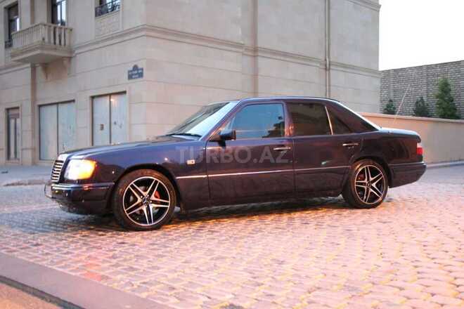 Mercedes E 280 1995, 317,000 km - 2.8 l - Yevlax