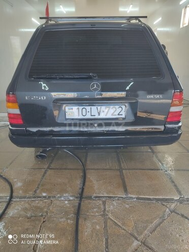 Mercedes E 300 1992, 430,000 km - 3.0 л - Salyan