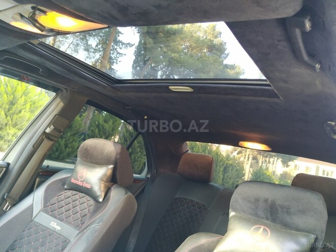 Mercedes E 240 1998, 341,000 km - 2.4 l - Salyan