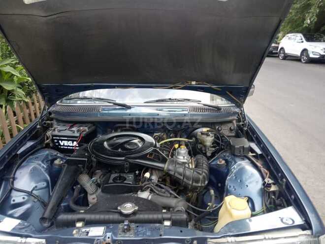 Mercedes E 200 1984, 240,000 km - 2.0 l - Bakı