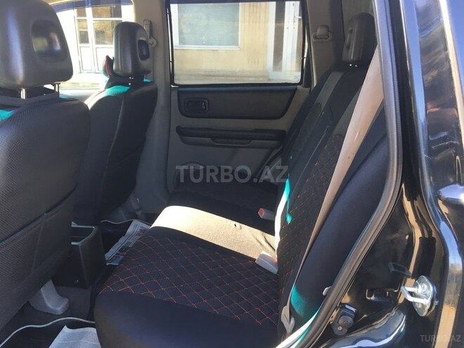 Nissan X-Trail 2001, 300,000 km - 2.0 l - Masallı