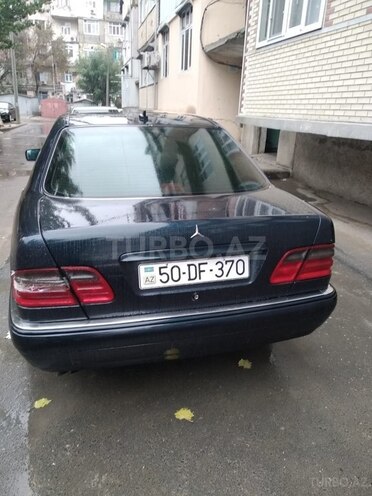 Mercedes E 240 1997, 305,000 km - 2.4 l - Sumqayıt