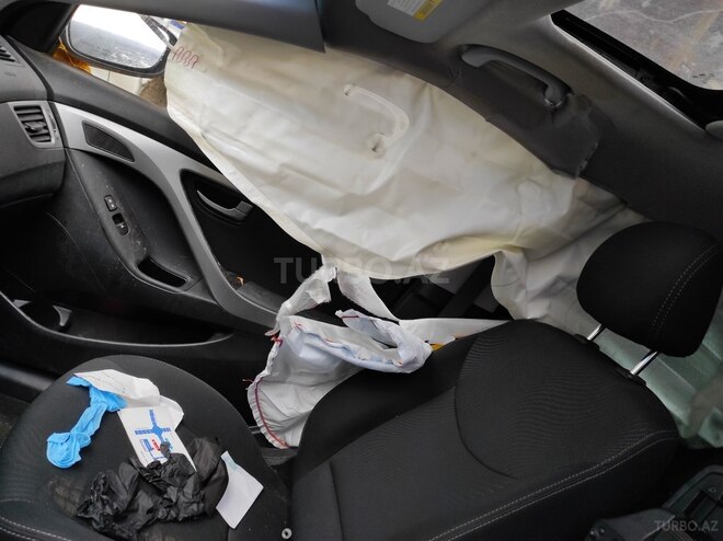 Hyundai Elantra 2015, 44,000 km - 1.8 l - Bakı