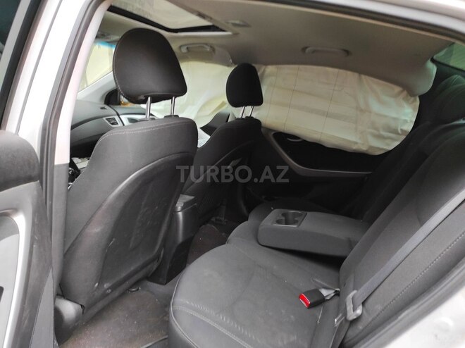 Hyundai Elantra 2015, 44,000 km - 1.8 l - Bakı