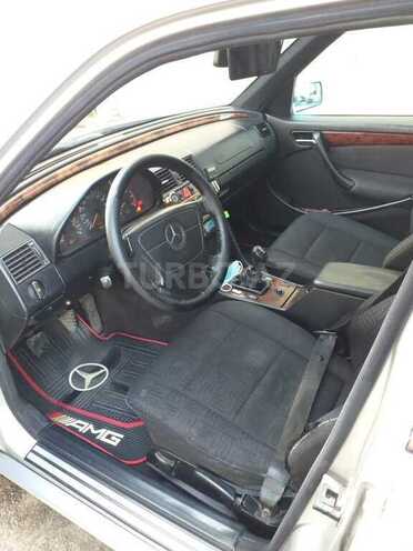Mercedes C 220 1998, 888,888 km - 2.2 л - Yevlax