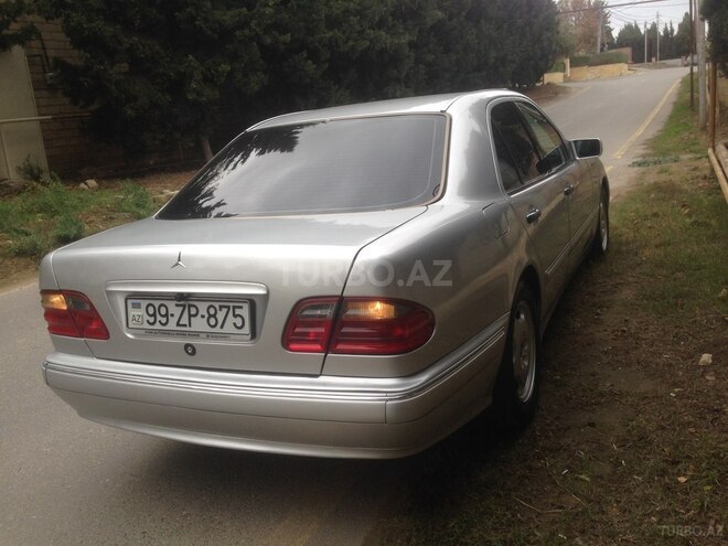 Mercedes E 230 1995, 238,000 km - 2.5 l - Bakı