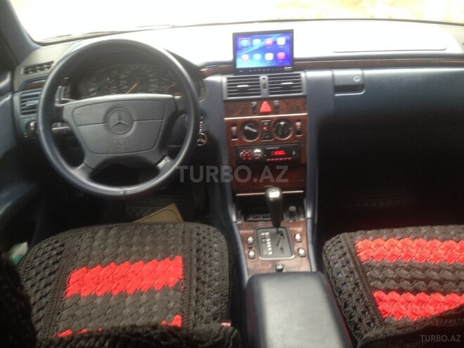 Mercedes E 230 1995, 238,000 km - 2.5 l - Bakı