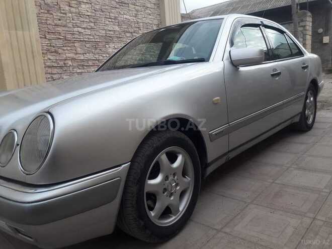 Mercedes E 230 1996, 240,000 km - 2.3 l - Bakı