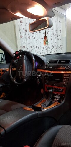 Mercedes E 220 2006, 209,000 km - 2.2 l - Bakı