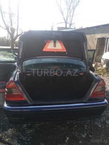 Mercedes C 180 1997, 285,000 km - 1.8 л - İsmayıllı