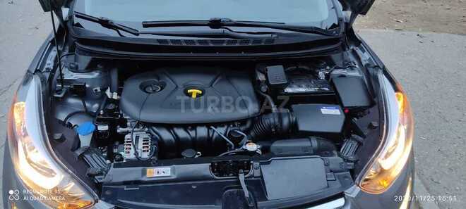 Hyundai Elantra 2015, 31,000 km - 1.8 l - Bakı