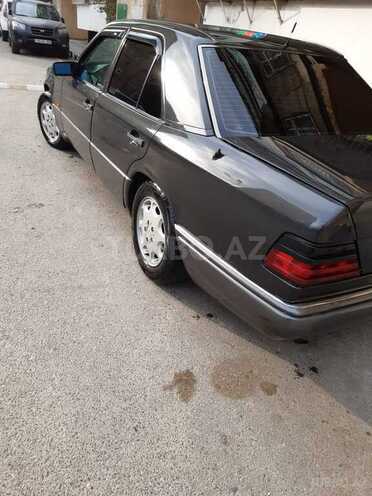 Mercedes E 200 1994, 220,000 km - 2.0 л - Bakı
