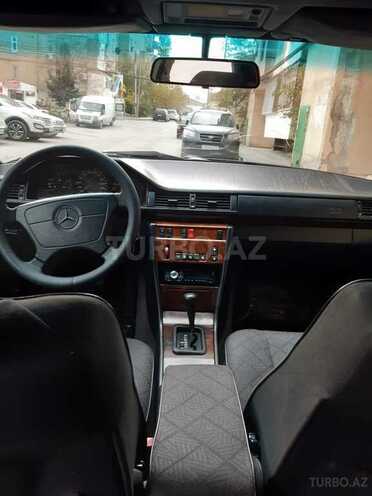 Mercedes E 200 1994, 220,000 km - 2.0 л - Bakı