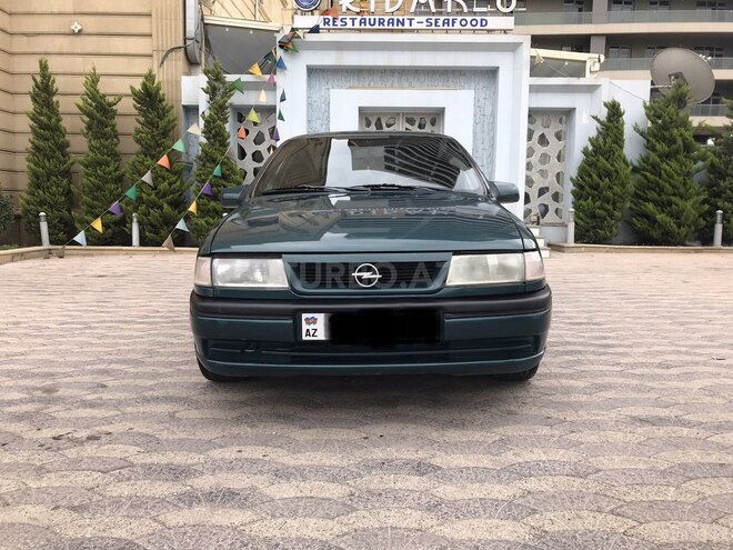 Opel Vectra 1994, 350,000 km - 2.0 l - Bakı