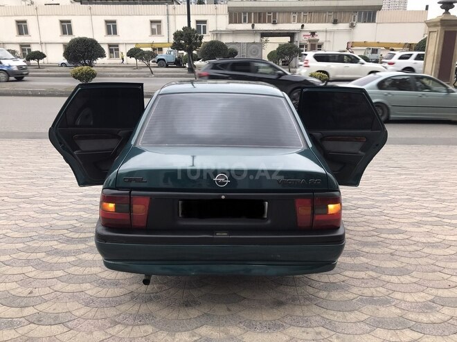 Opel Vectra 1994, 350,000 km - 2.0 l - Bakı