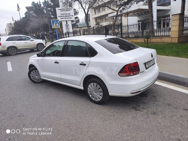 Volkswagen Polo 2018, 60,000 km - 1.5 l - Bakı
