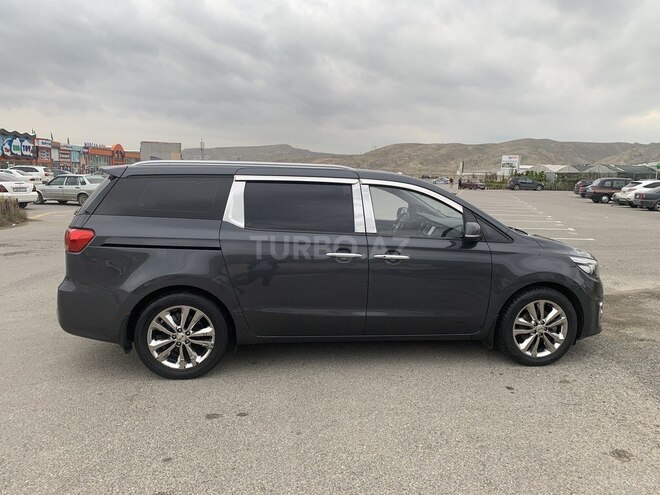 Kia Carnival 2015, 45,500 km - 2.2 л - Bakı