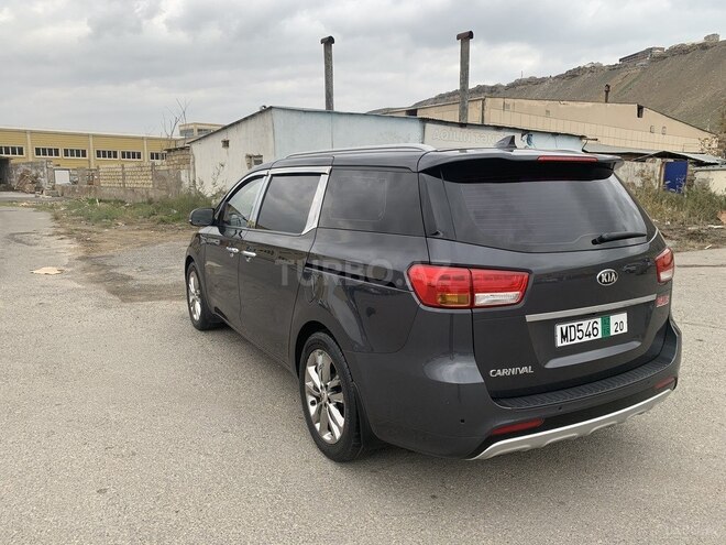 Kia Carnival 2015, 45,500 km - 2.2 л - Bakı
