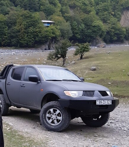 Mitsubishi L200 2007, 360,000 km - 2.5 l - Qəbələ