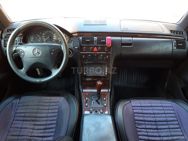Mercedes E 290 1997, 328,000 km - 2.9 l - Sumqayıt