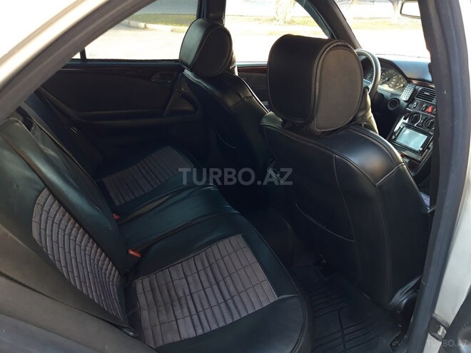 Mercedes E 290 1997, 328,000 km - 2.9 l - Sumqayıt