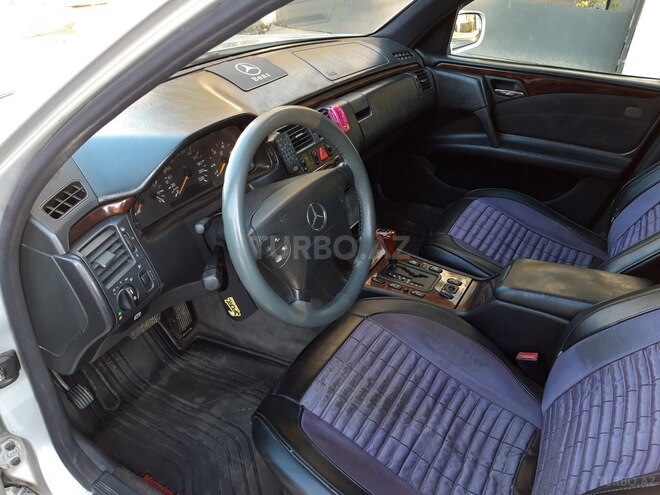 Mercedes E 290 1997, 328,000 km - 2.9 l - Sumqayıt