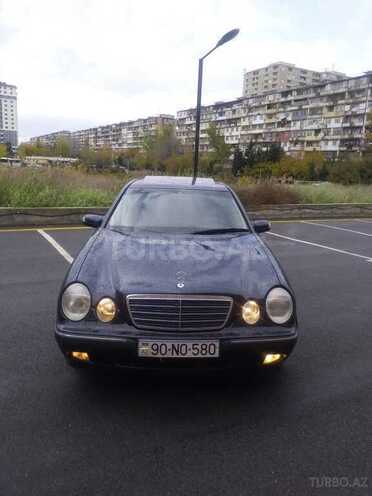 Mercedes E 280 2000, 310,000 km - 2.8 l - Bakı