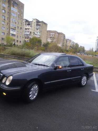 Mercedes E 280 2000, 310,000 km - 2.8 l - Bakı