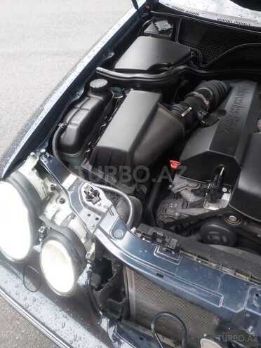 Mercedes E 280 2000, 310,000 km - 2.8 l - Bakı
