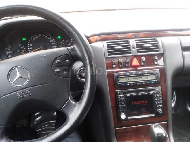 Mercedes E 280 2000, 310,000 km - 2.8 l - Bakı