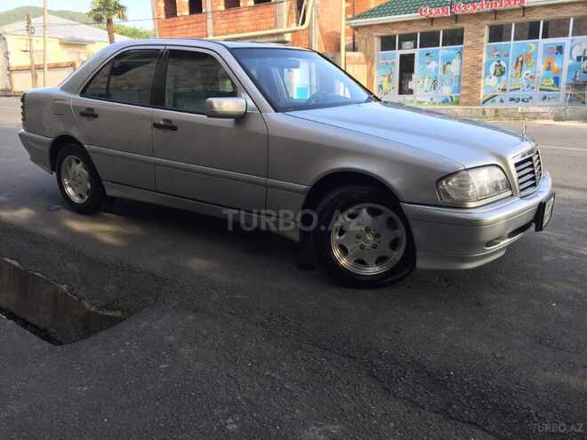 Mercedes C 230 1999, 260,000 km - 2.3 l - Qax