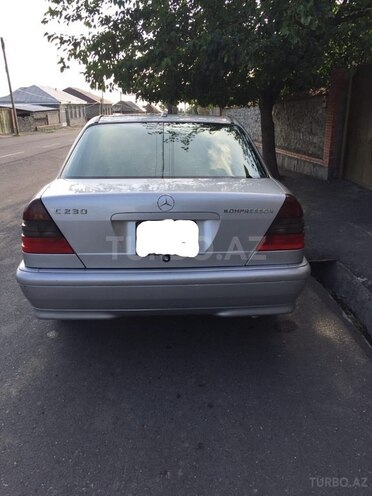 Mercedes C 230 1999, 260,000 km - 2.3 l - Qax