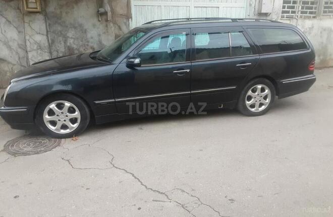 Mercedes E 240 2000, 215,000 km - 2.4 л - Bakı