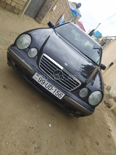 Mercedes E 220 2000, 350,000 km - 2.2 л - Bakı