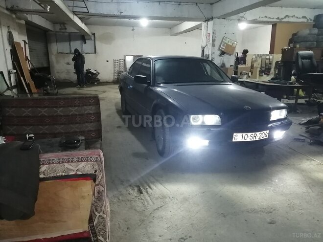 BMW 728 1998, 240,000 km - 2.8 l - Bakı
