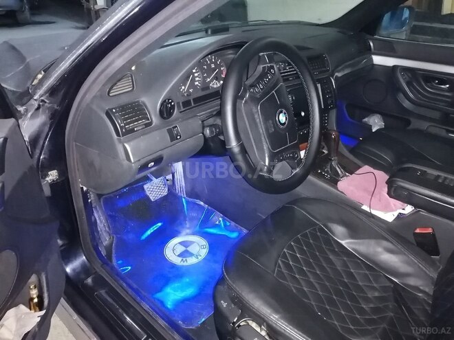BMW 728 1998, 240,000 km - 2.8 l - Bakı